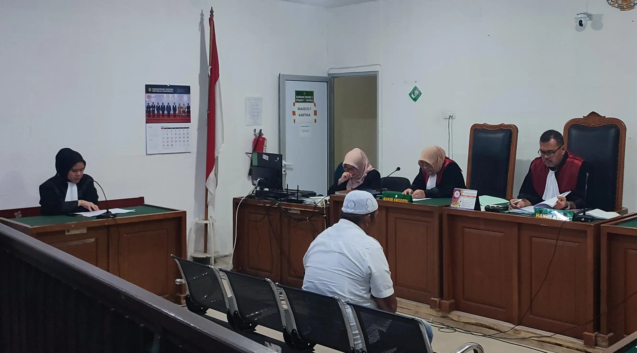 Kades Sebokor Ajukan Eksepsi, Minta Dibebaskan dari Dakwaan Korupsi Dana Desa Rp418 Juta