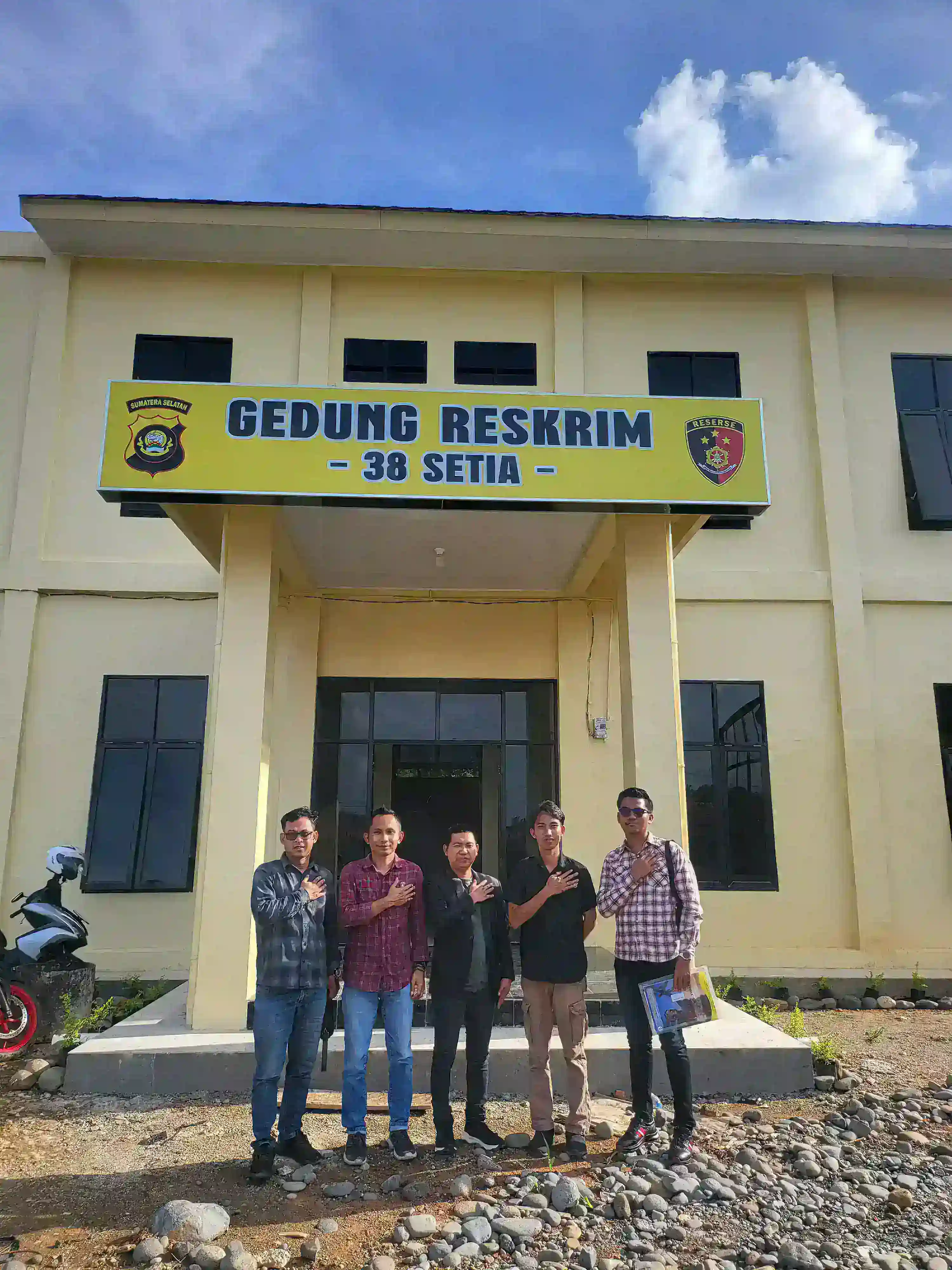Kasus Pengeroyokan Emi Yusnani Berlarut-larut, Kuasa Hukum Soroti Kinerja Kapolres Empat Lawang: Diduga Tak Profesional dan Minta Tersangka Segera Ditahan