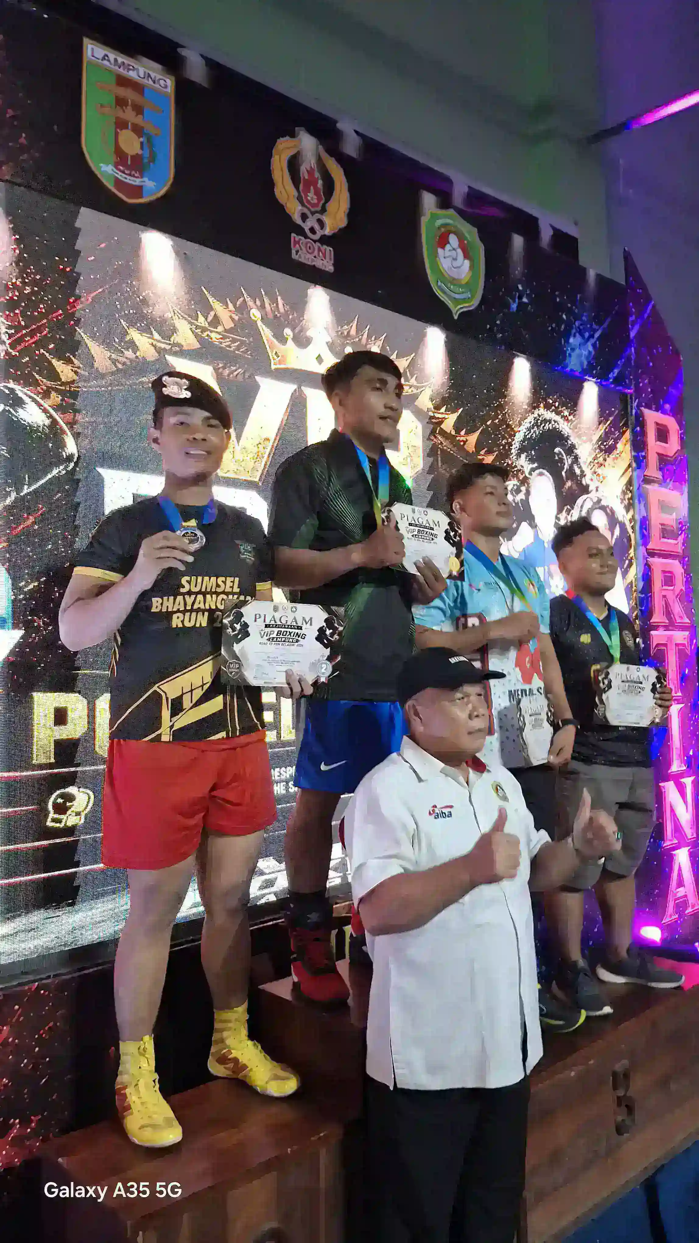 Personel Ditsamapta Polda Sumsel Raih Medali Perak di VIP Boxing Road to PON Bela Diri 2026