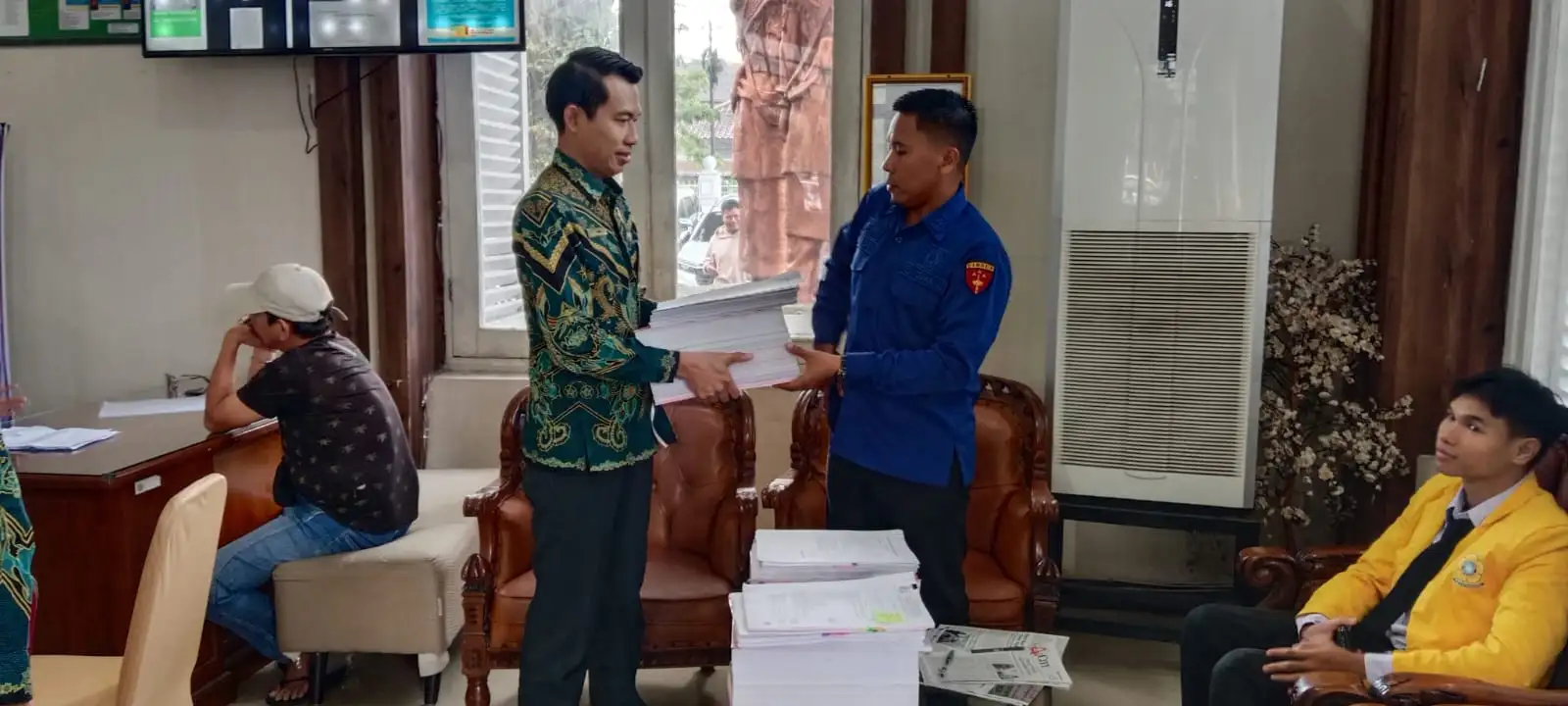 Berkas Tiga Tersangka Korupsi Distribusi Semen PT Semen Baturaja Resmi Dilimpahkan ke Pengadilan Tipikor Palembang
