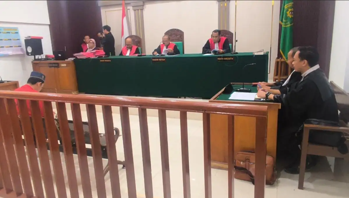 Kepergok Curi HP, Basaruddin Dikejar Warga hingga Akhirnya Divonis 8 Bulan