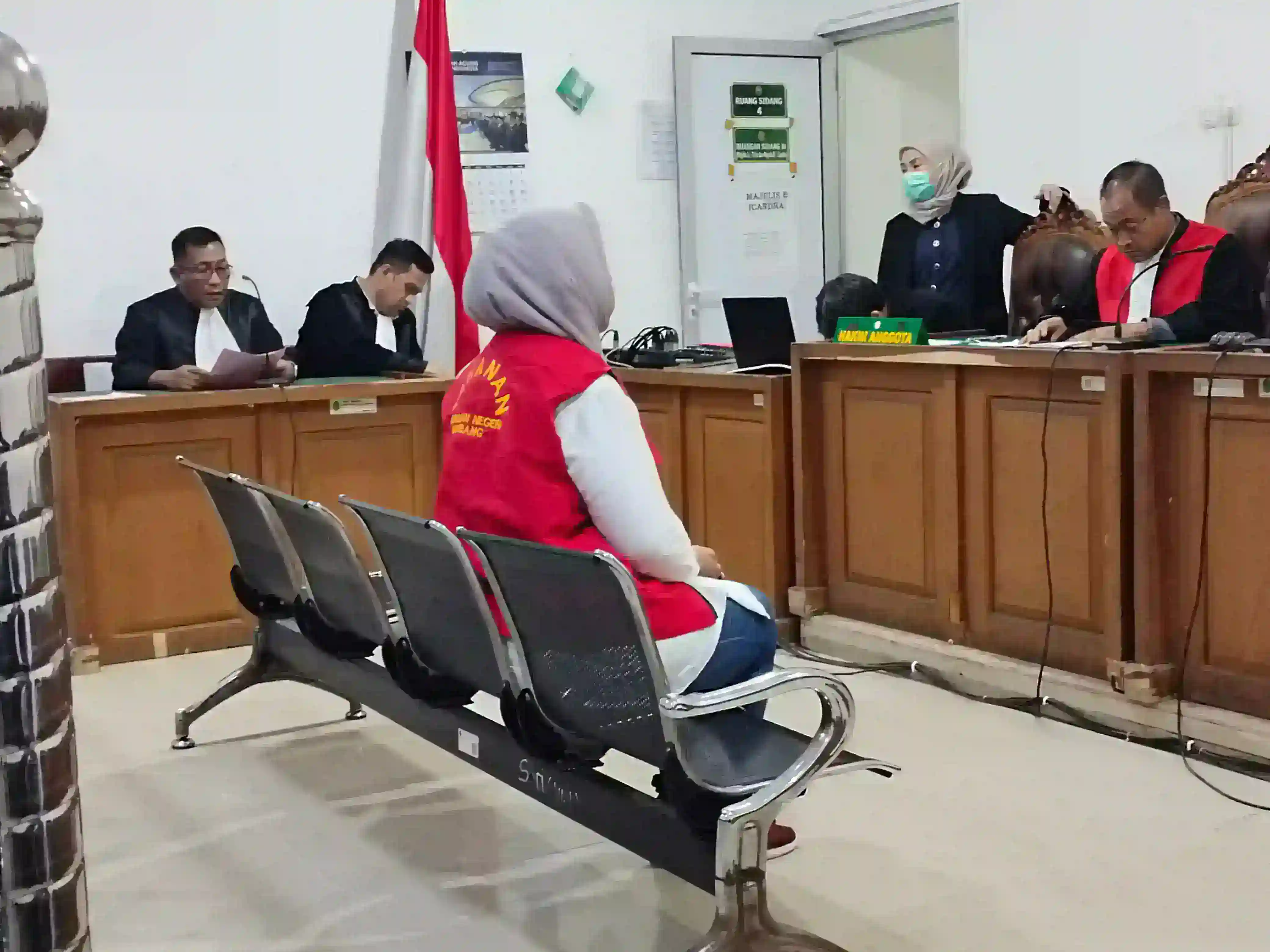 ASN Dispora Palembang Duduk Di kursi Pesakitan, Dana Perjalanan Dinas Diduga Dipakai Pribadi