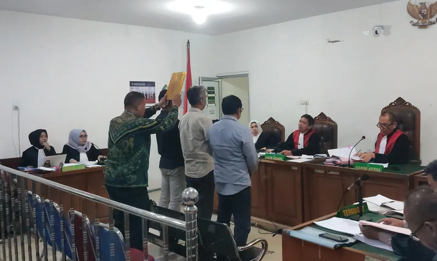 Hakim Soroti Pelanggaran SOP dalam Pencairan KUR BSI, Mantan Branch Manager Beri Penjelasan